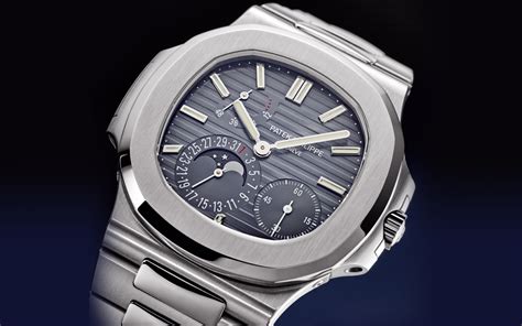 patek philippe acciaio prezzo|Patek Philippe Nautilus 5712/1A.